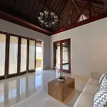 Villa Granatlia