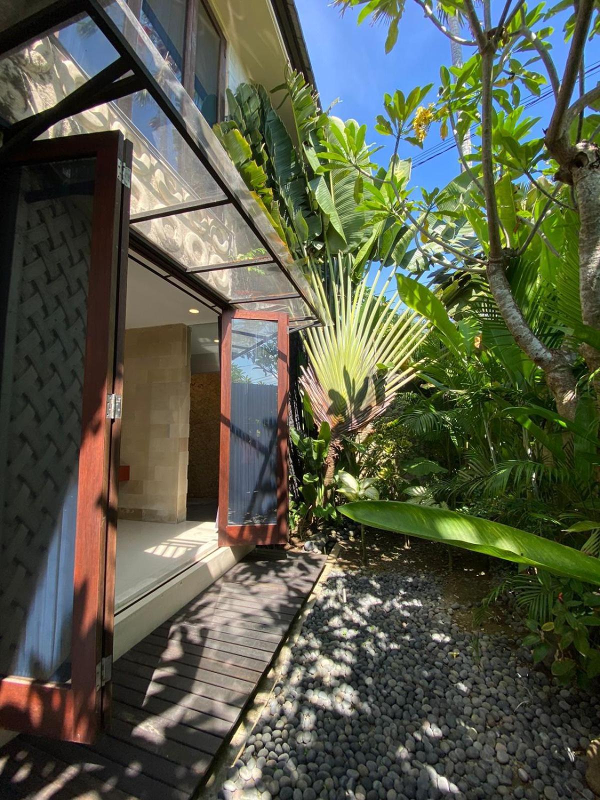 Granatlia * Sanur (Bali)